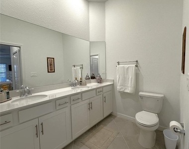 14241 Heritage Landing Boulevard - Photo Thumbnail 14