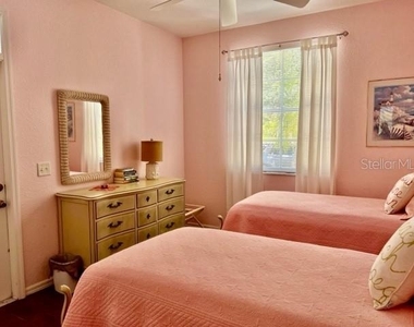 3181 Matecumbe Key Road - Photo Thumbnail 17