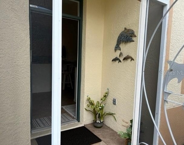 3181 Matecumbe Key Road - Photo Thumbnail 8