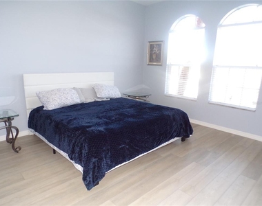 3500 Mondovi Court - Photo Thumbnail 12