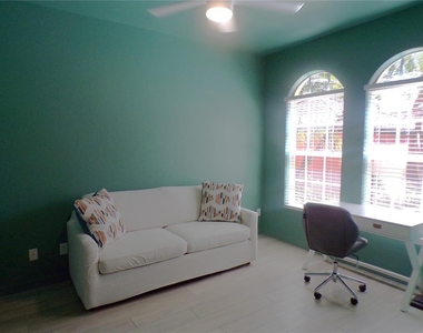 3500 Mondovi Court - Photo Thumbnail 6