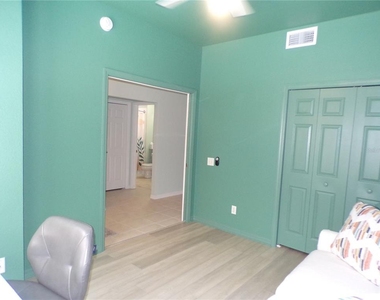 3500 Mondovi Court - Photo Thumbnail 5