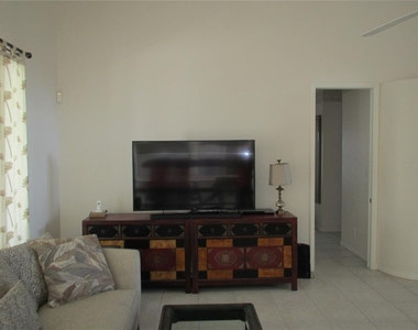 23404 Peachland Boulevard - Photo Thumbnail 6