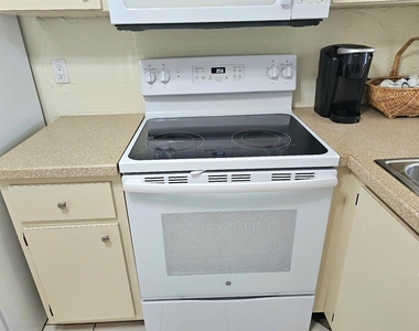 25225 Rampart Boulevard - Photo Thumbnail 4