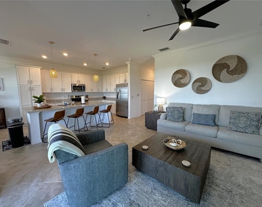 14041 Heritage Landing Boulevard - Photo Thumbnail 4