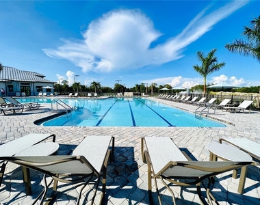 14041 Heritage Landing Boulevard - Photo Thumbnail 32