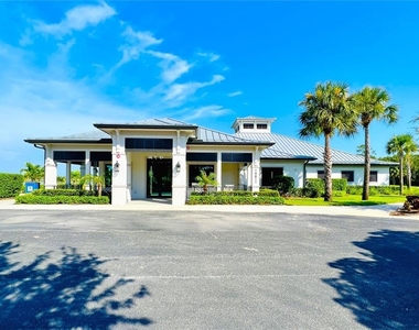 14041 Heritage Landing Boulevard - Photo Thumbnail 47