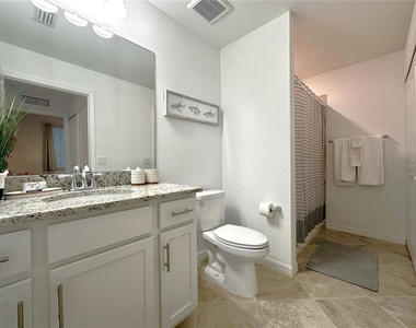 14041 Heritage Landing Boulevard - Photo Thumbnail 9