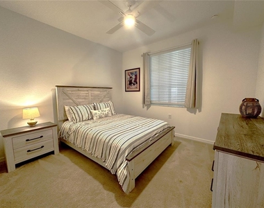14041 Heritage Landing Boulevard - Photo Thumbnail 10