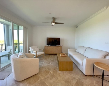 14051 Heritage Landing Boulevard - Photo Thumbnail 10