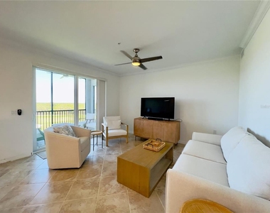 14051 Heritage Landing Boulevard - Photo Thumbnail 8