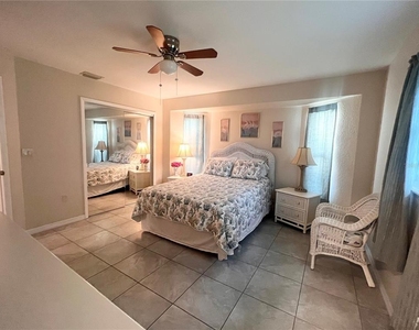 20362 Emerald Avenue - Photo Thumbnail 9
