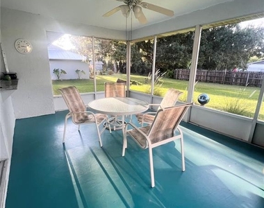 20362 Emerald Avenue - Photo Thumbnail 11