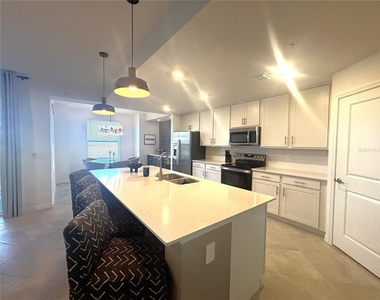 17505 Opal Sand Drive - Photo Thumbnail 2