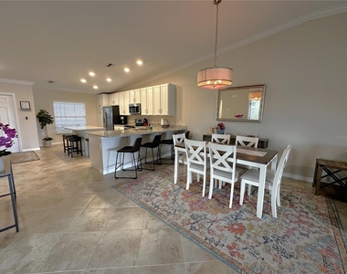 14050 Heritage Landing Boulevard - Photo Thumbnail 6