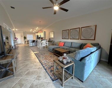 14050 Heritage Landing Boulevard - Photo Thumbnail 2