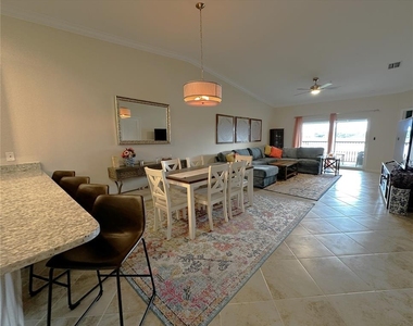 14050 Heritage Landing Boulevard - Photo Thumbnail 3