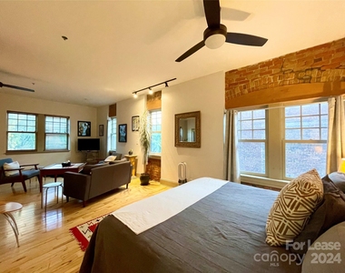 5 W Walnut Street - Photo Thumbnail 13