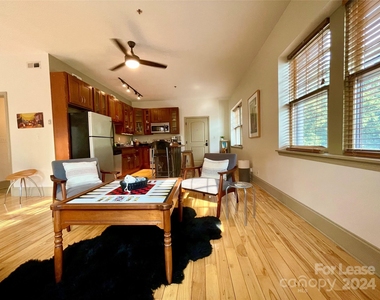 5 W Walnut Street - Photo Thumbnail 7
