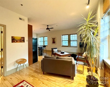 5 W Walnut Street - Photo Thumbnail 11