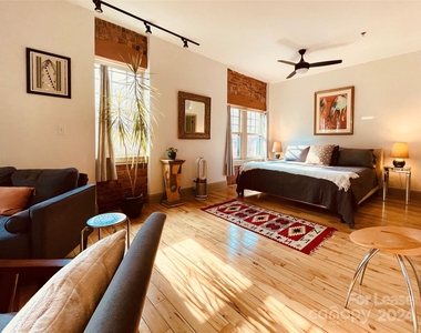 5 W Walnut Street - Photo Thumbnail 12