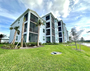 14061 Heritage Landing Boulevard - Photo Thumbnail 21