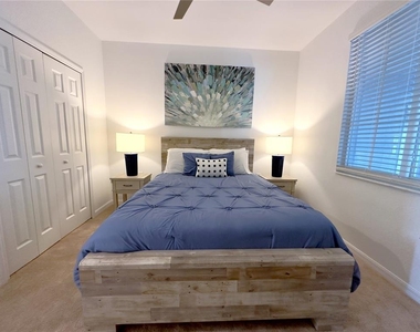 14061 Heritage Landing Boulevard - Photo Thumbnail 15