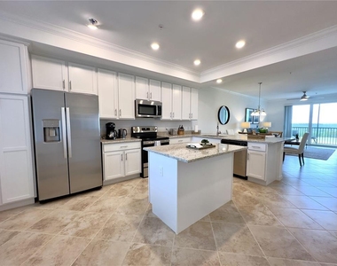 14061 Heritage Landing Boulevard - Photo Thumbnail 4