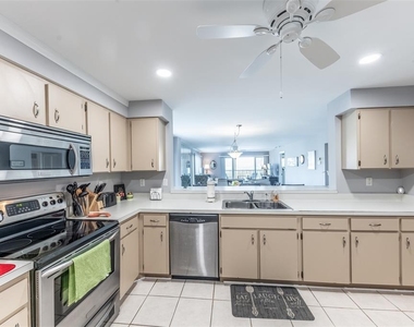 1477 Park Beach Circle - Photo Thumbnail 15
