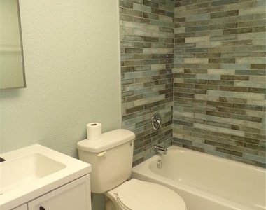 4016 Oakview Drive - Photo Thumbnail 6