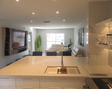 12538 Sw Kingsway Circle - Photo Thumbnail 6