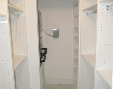 12538 Sw Kingsway Circle - Photo Thumbnail 13