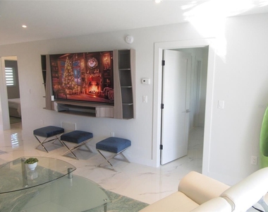 12538 Sw Kingsway Circle - Photo Thumbnail 8