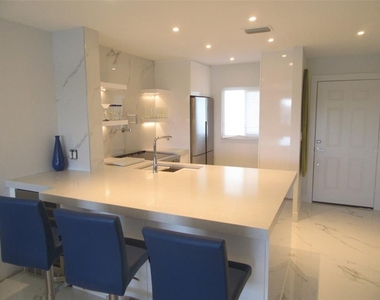 12538 Sw Kingsway Circle - Photo Thumbnail 3