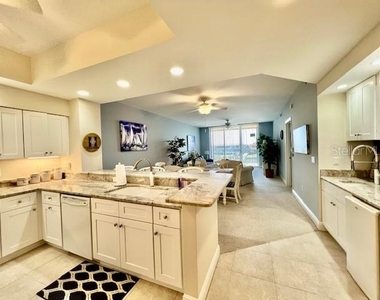3313 Sunset Key Circle - Photo Thumbnail 9