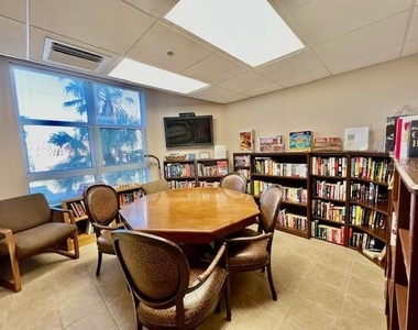 3313 Sunset Key Circle - Photo Thumbnail 37