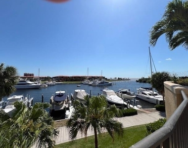 3313 Sunset Key Circle - Photo Thumbnail 5