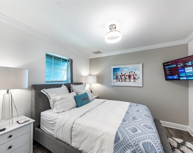 327 Harvey Street - Photo Thumbnail 29