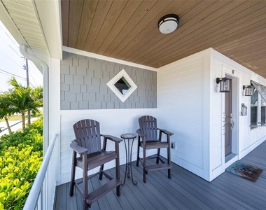 327 Harvey Street - Photo Thumbnail 3