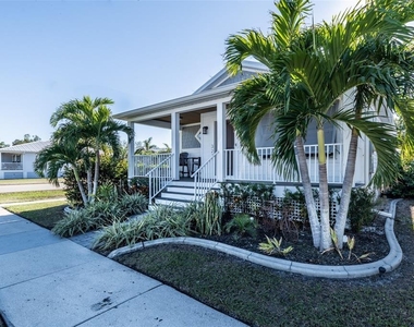327 Harvey Street - Photo Thumbnail 44