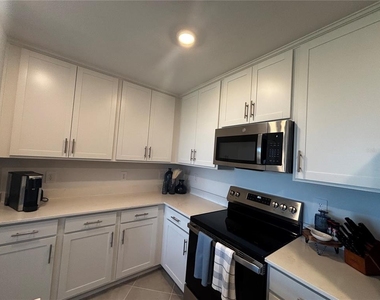 17565 Opal Sand Drive - Photo Thumbnail 3