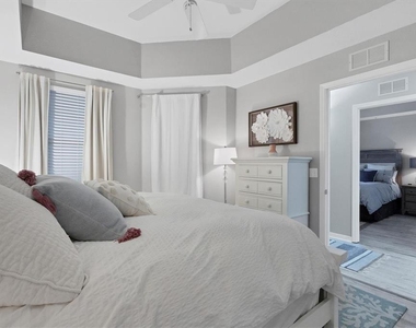 5117 Melbourne Street - Photo Thumbnail 22