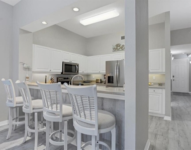 5117 Melbourne Street - Photo Thumbnail 8