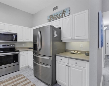 5117 Melbourne Street - Photo Thumbnail 11