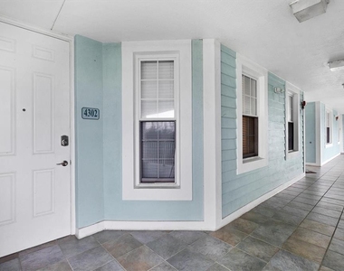 5117 Melbourne Street - Photo Thumbnail 1
