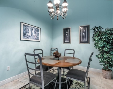 3228 Purple Martin Drive Drive - Photo Thumbnail 9