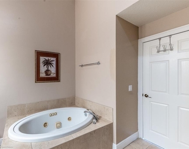 3228 Purple Martin Drive Drive - Photo Thumbnail 25