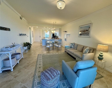 14051 Heritage Landing Boulevard - Photo Thumbnail 7