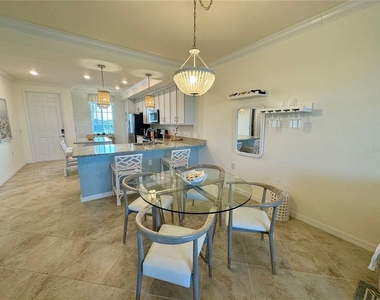14051 Heritage Landing Boulevard - Photo Thumbnail 4