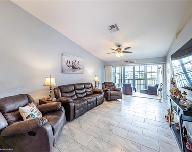 11644 Sw Egret Circle - Photo Thumbnail 10